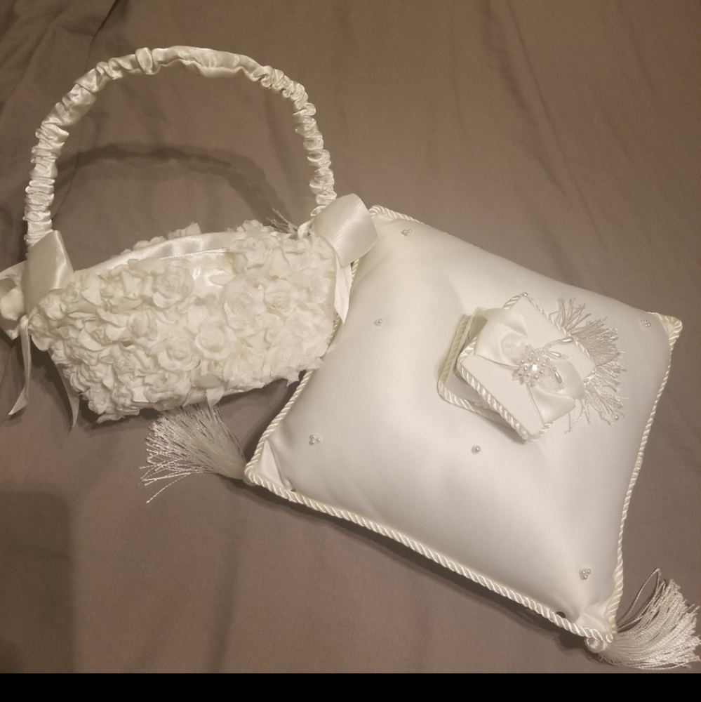 Wedding dress, used for a wedding - Picture 6 of 7